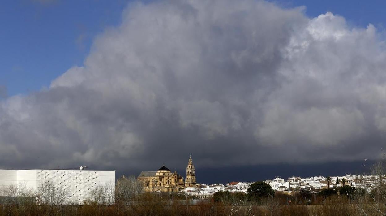 Las nubes van a marcar el tiempo de todo el fin de semana