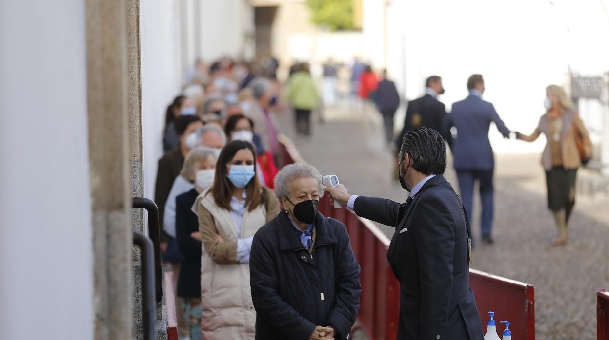 Toma de temperatura en Capuchinos