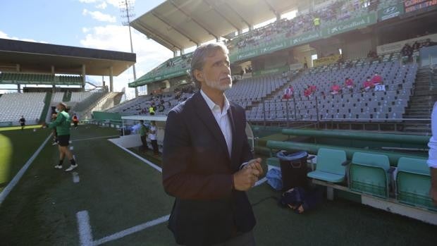 Pablo Alfaro, entrenador del Córdoba CF: «Tengo la ilusión, las fuerzas y las ganas de seguir adelante»