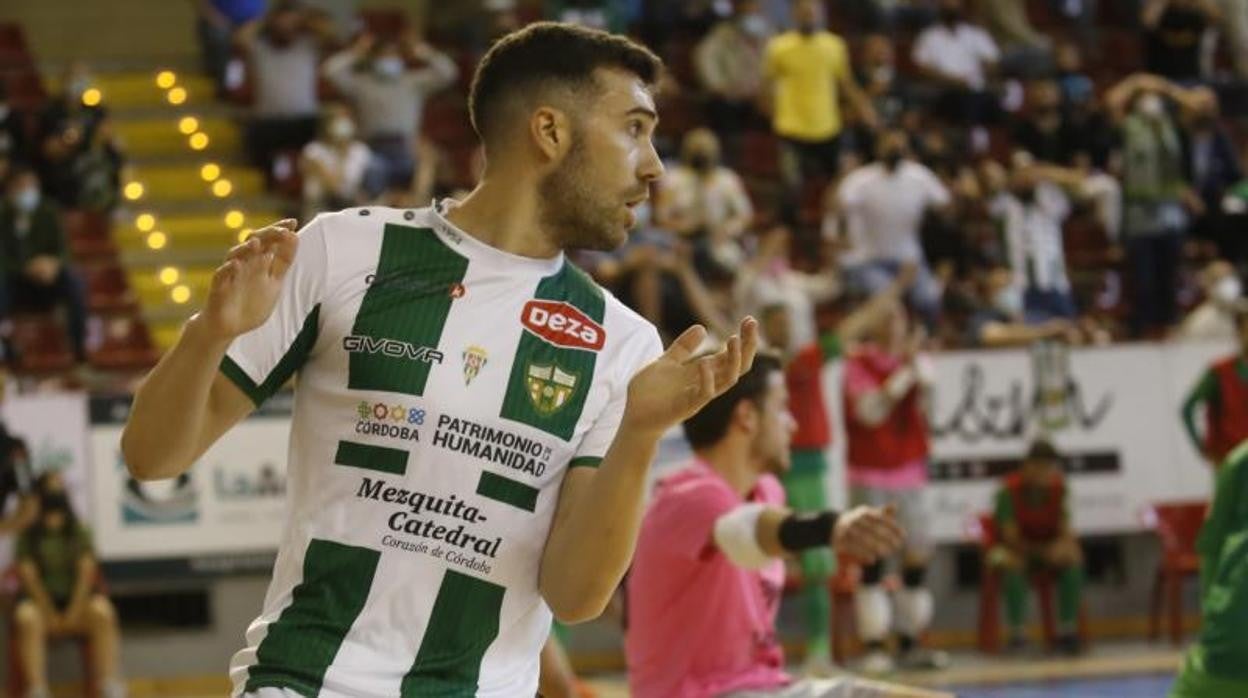 Alberto Saura en el último partido ante el UMA Antequera