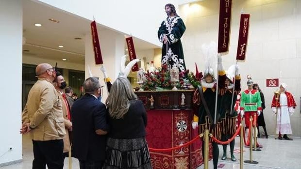 El Cautivo del cordobés Romero Zafra, la única imagen en 'procesión' estática durante la pandemia