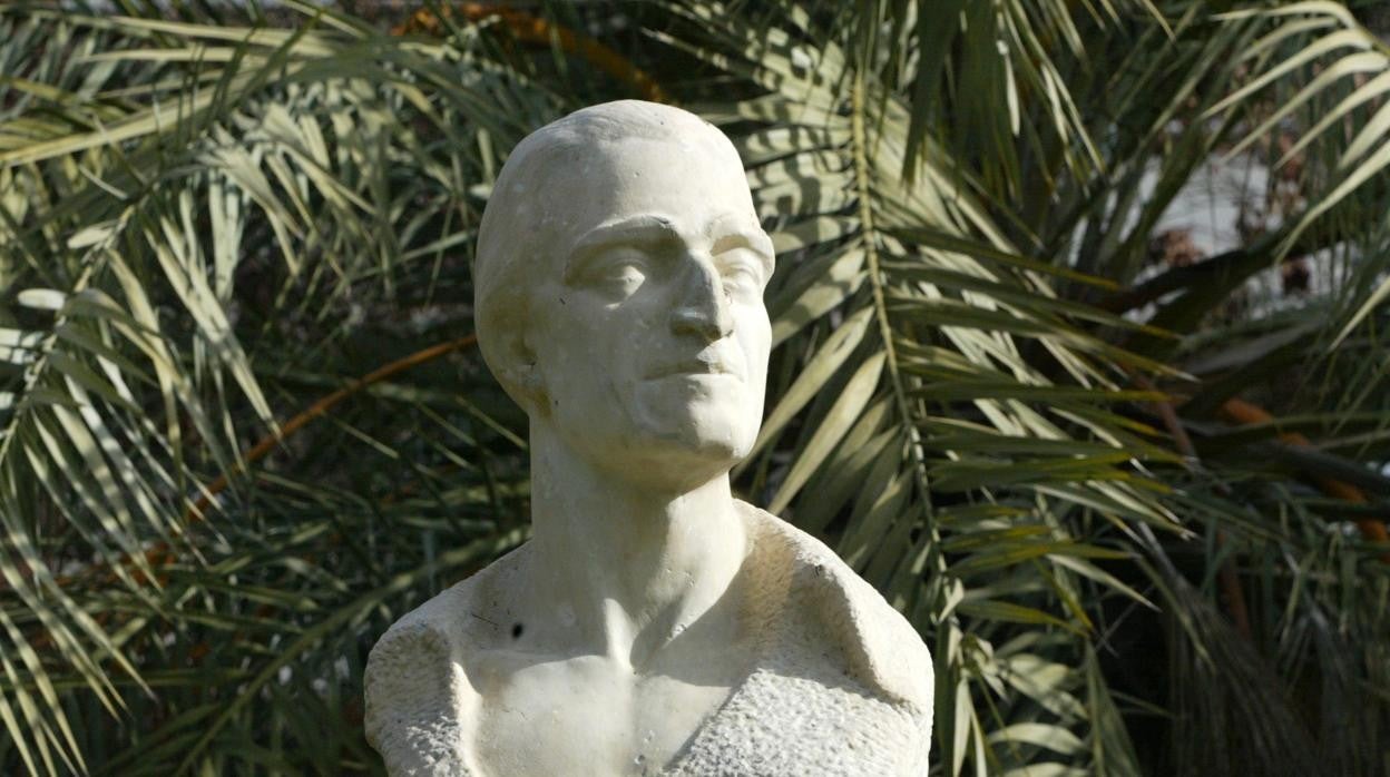 Busto de Mateo Inurria en los jardines de la Agricultura en Córdoba