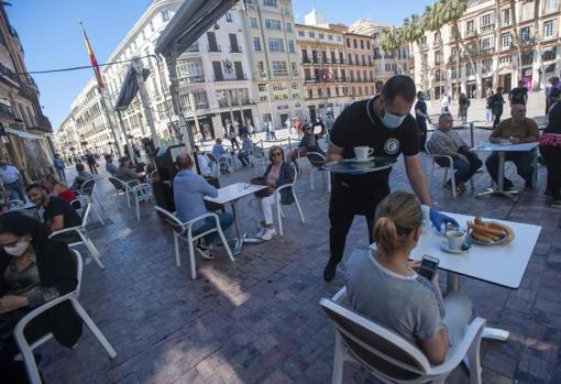 Medidas Covid en Málaga hasta el 9 de mayo: toque de queda, movilidad y horarios de bares y comercios