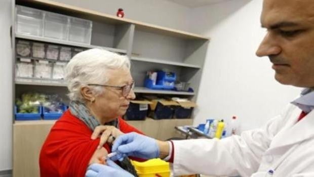 Andalucía busca a los mayores de 70 años aún sin vacunar contra el Covid-19