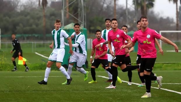 Las cuentas del Ciudad de Lucena para buscar el ascenso directo a Segunda RFEF en la última jornada