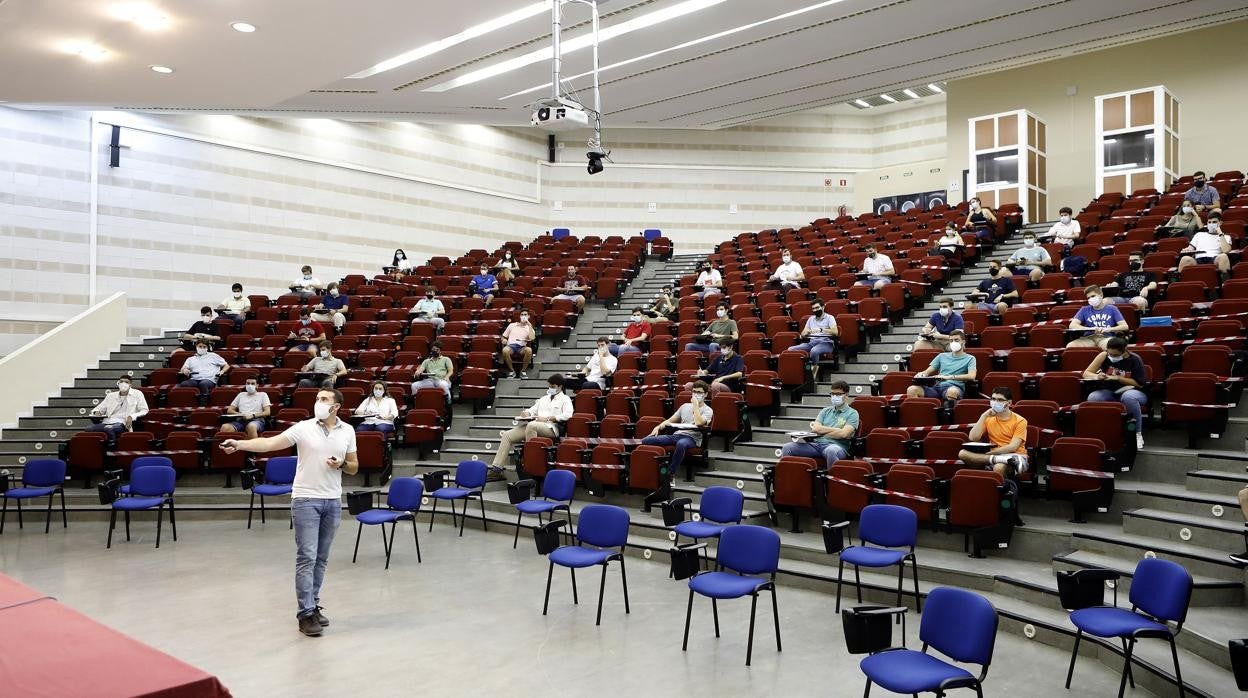 Clases en la Universidad de Córdoba al comienzo del curso 2020/2021