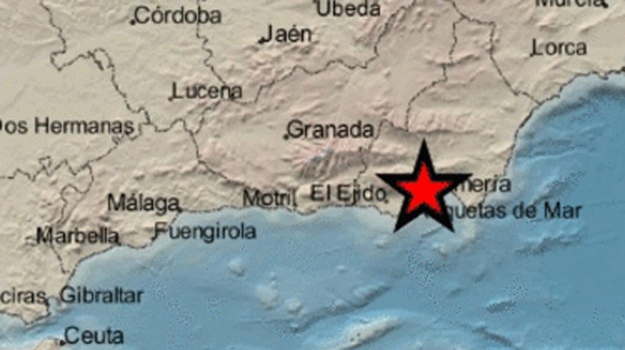 La estrella marca el epicentro del terremoto registrado en Almería