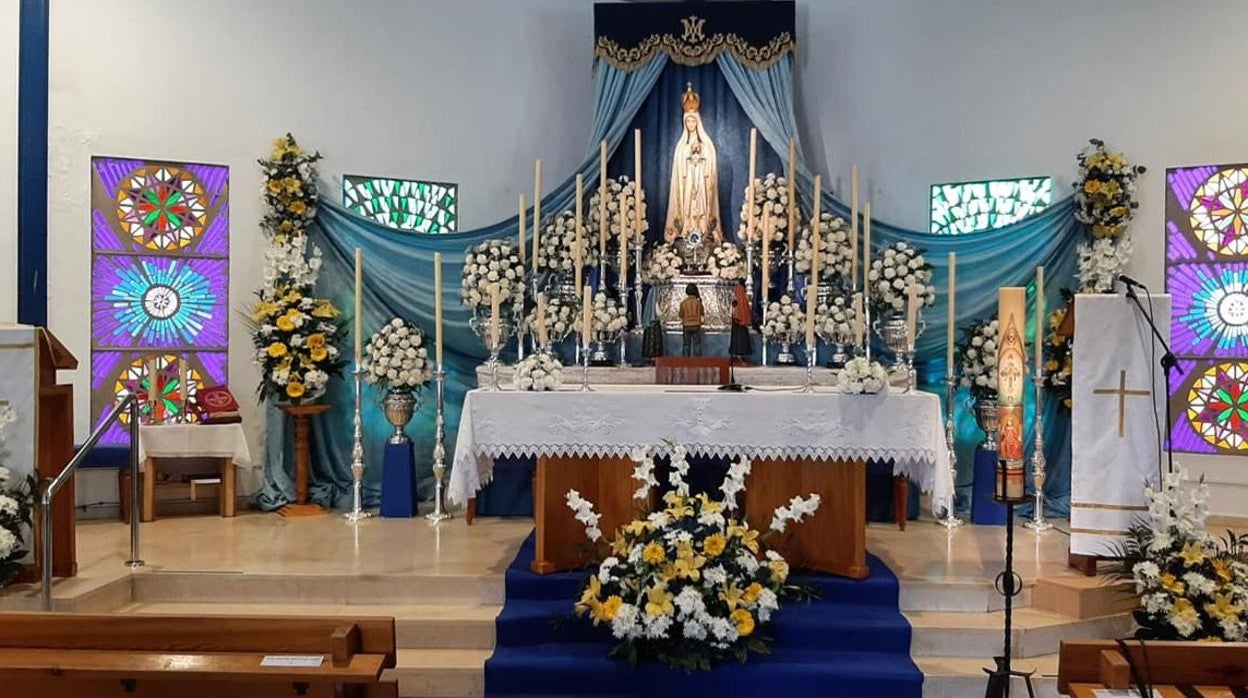 Cultos a la Virgen de Fátima en la parroquia del mismo nombre en Córdoba