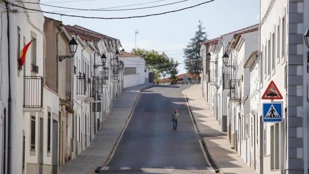 Cuatro pueblos sin entidades bancarias en Córdoba tendrán un cajero automático a finales de año