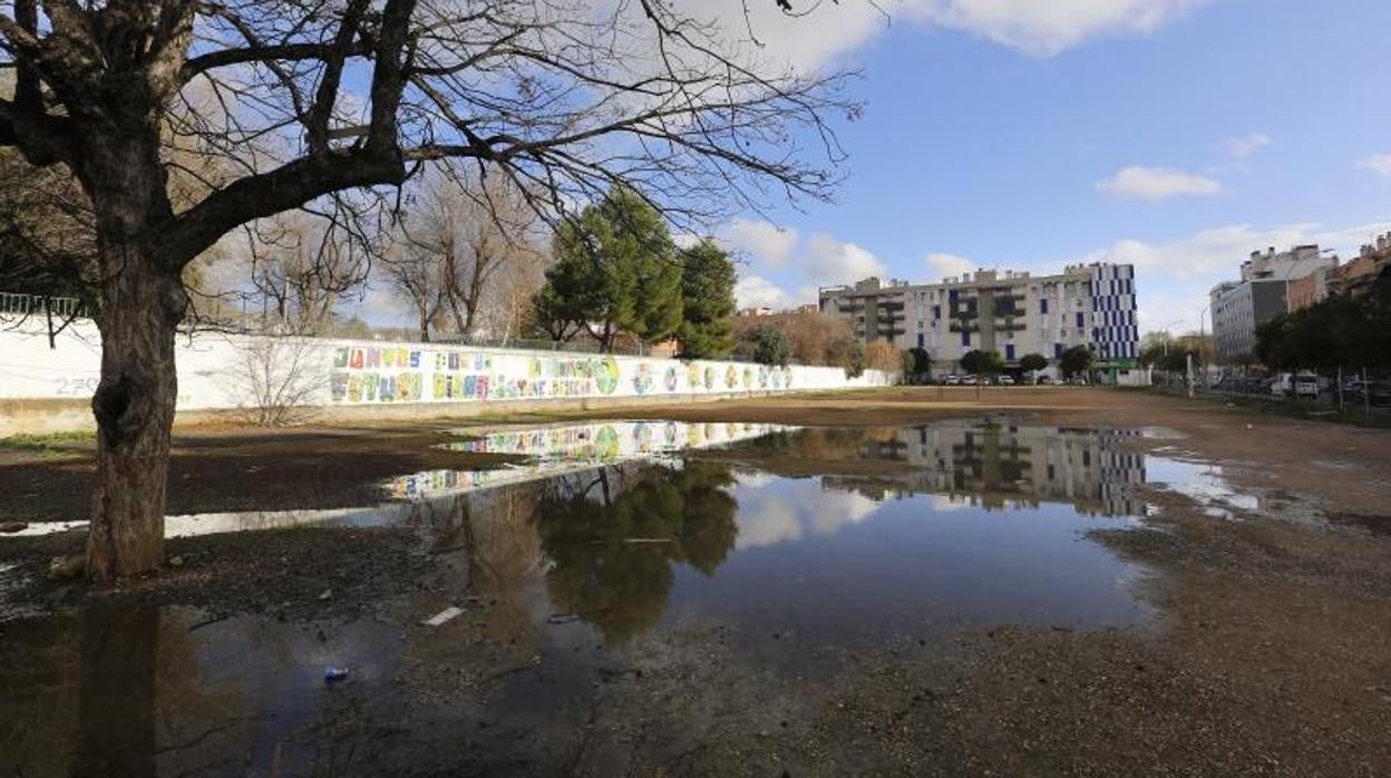 Solar de Justo Urrutia donde se levantará la nueva comisaría de la Policía Nacional en Córdoba