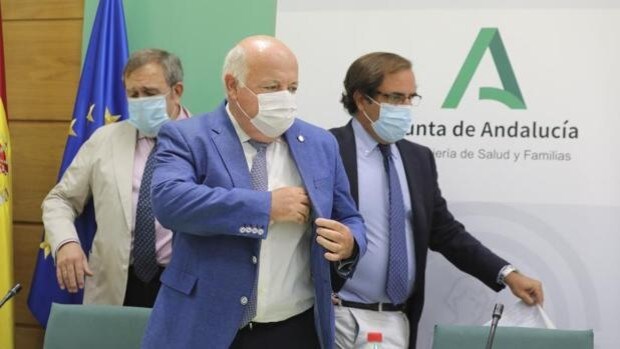 Andalucía, contraria a abrir el debate sobre el uso de la mascarilla porque genera falsas expectativas