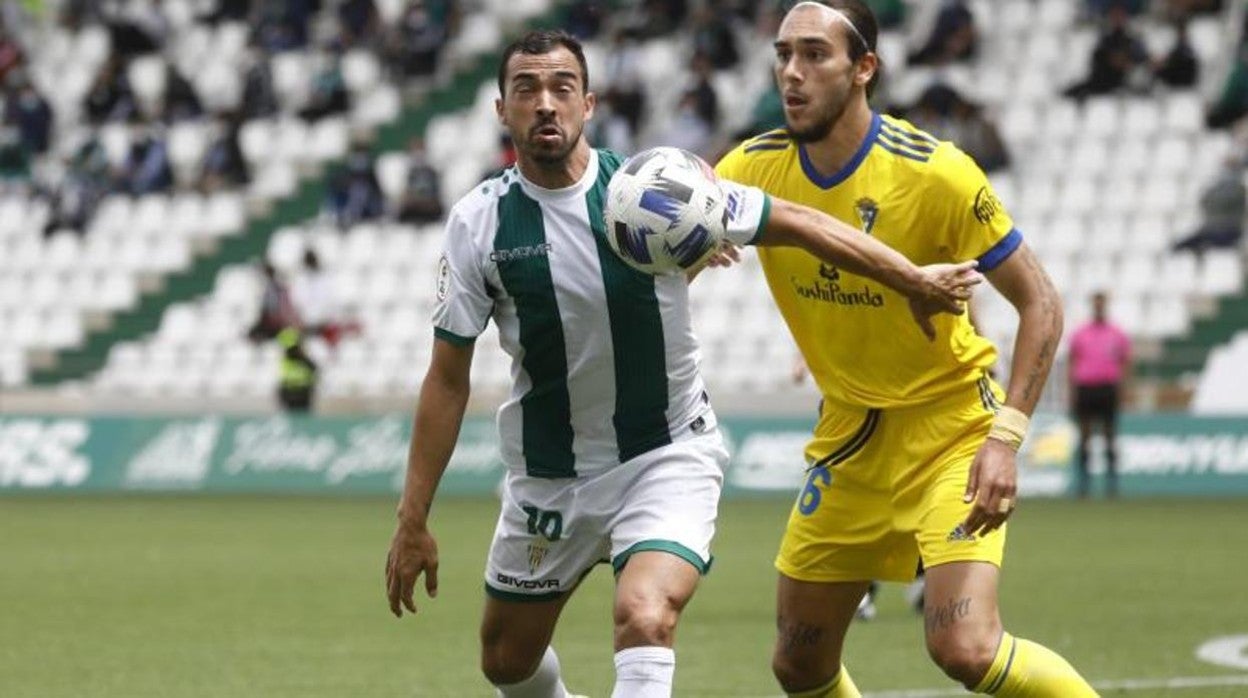 De las Cuevas en el último partido ante el Cádiz B