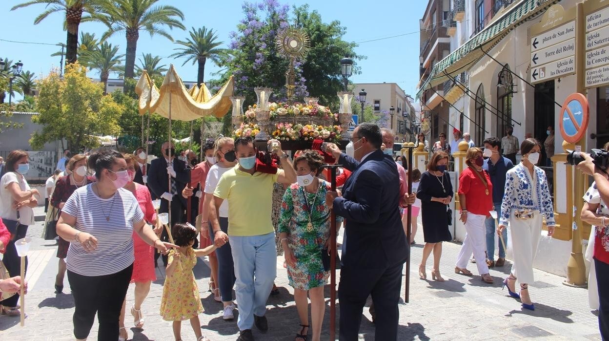 La del Corpus se ha convertido en la primera procesión que ha vivido Aguilar desde el estallido de la pandemia
