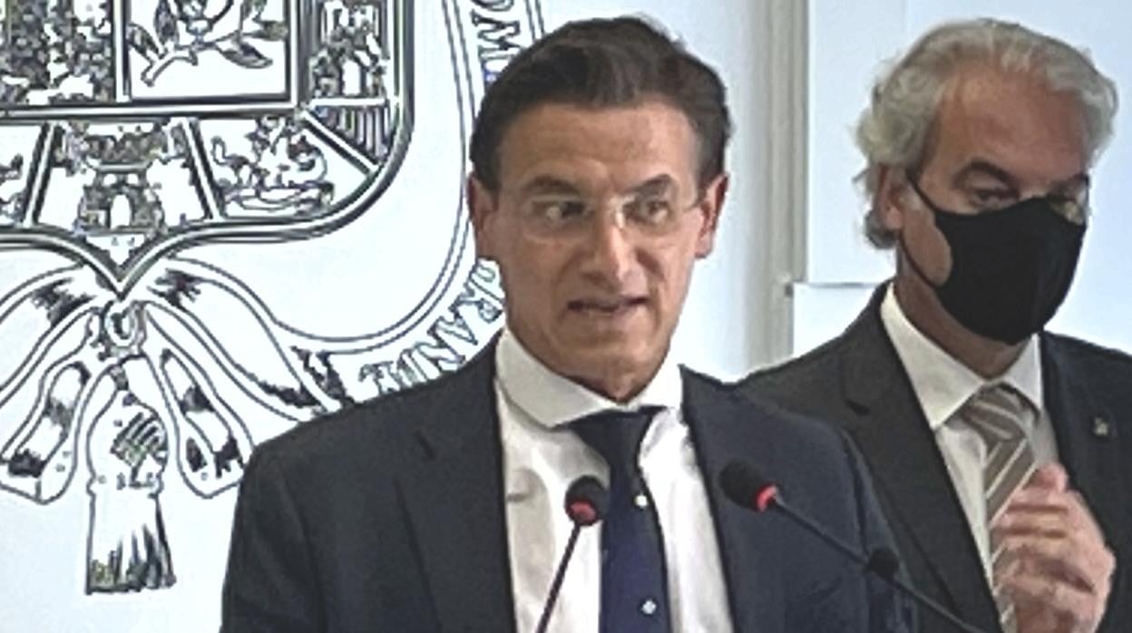 El alcalde de Granada, Luis Salvador