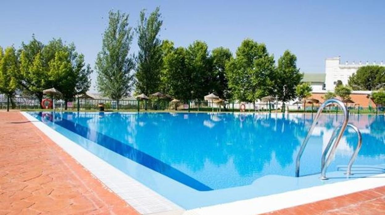 Piscina de los Colegios Mayores de Córdoba