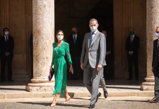 Don Felipe y Doña Letizia en el Palacio de Carlos V este jueves