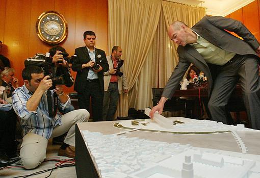 Koolhaas, en la presentación del Palacio del Sur en abril de 2005 en el Ayuntamiento