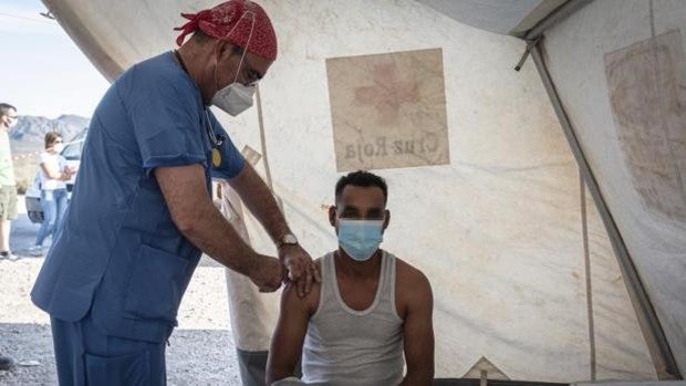 Andalucía pone 119.000 vacunas al día y el 32% de los mayores de 16 años ya tienen la pauta completa