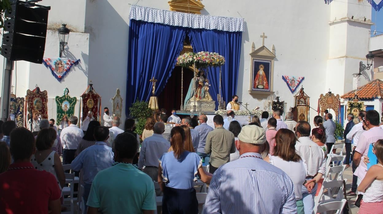 Un momento de la Eucaristía de ayer ante la Señora de Aguilar