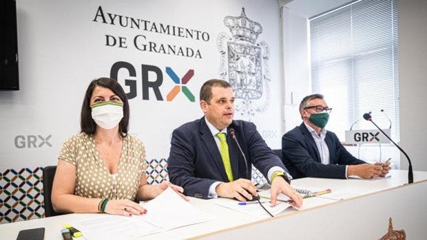 Vox pide la disolución del Ayuntamiento y un adelanto de las elecciones municipales en Granada