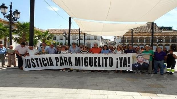 La Audiencia de Córdoba reabre el caso de la muerte de un joven en Palma del Río y juzgará a su padre