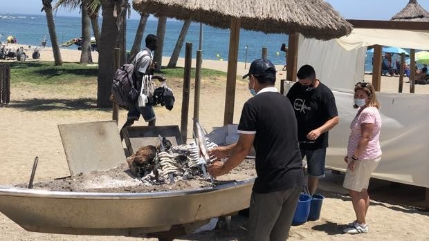 La mascarilla sigue vigente en los paseos marítimos de la Costa del Sol «por prudencia»