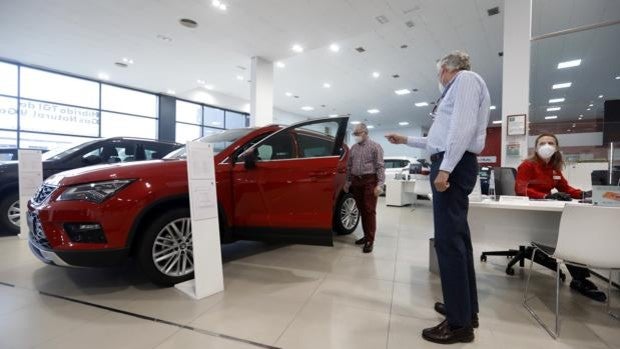 La venta de coches en Córdoba cae en junio un 12% y el número de vehículos comercializados se queda en 644