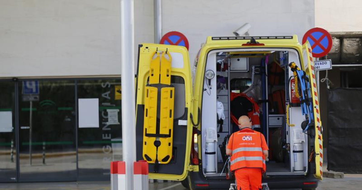 Ingreso de un paciente evacuado por el 061 en el Hospital Reina Sofía de Córdoba