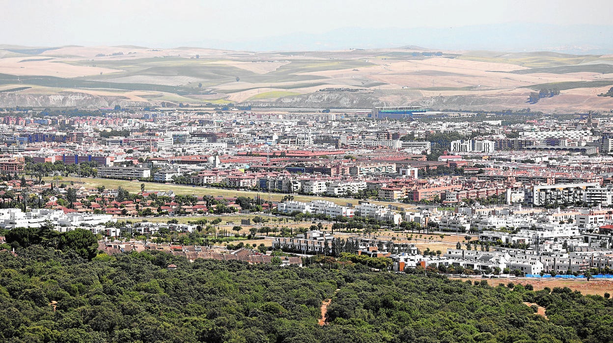 Vista de la ciudad de Córdoba desde un punto elevado en la Arruzafa