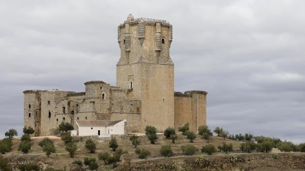 La Ley de Patrimonio de Sánchez afecta a castillos, filmotecas y cuevas con pinturas repestres de Córdoba