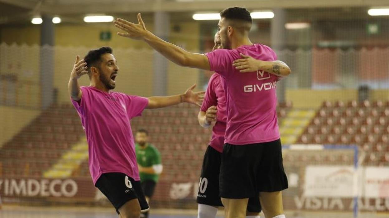 celebración de un gol en un partido de pretemporada