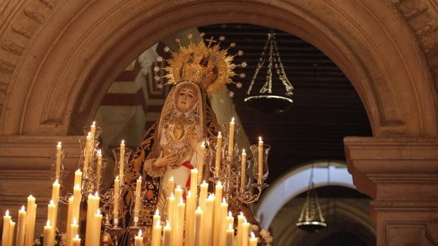 El discurso que llevó a la Catedral de Córdoba a la Virgen de los Dolores e indignó a Jesús Nazareno