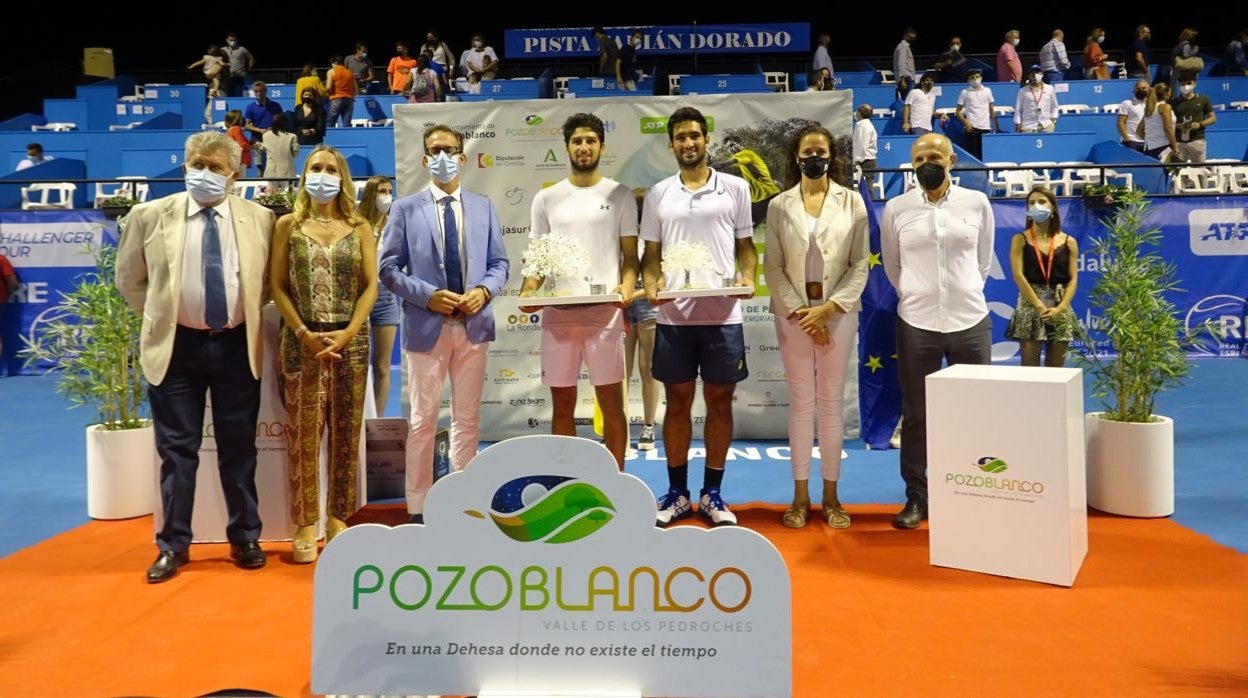 Finlistas y autoridades en el Open de Pozoblanco