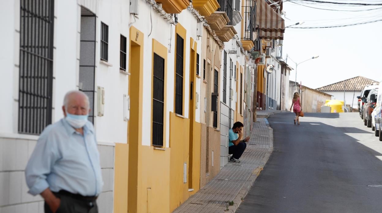 Vecinos de la localidad de Pedro Abad