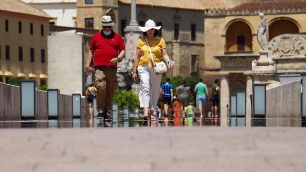 Nivel amarillo por altas temperaturas hoy y mañana en Córdoba aunque bajará el termómetro el fin de semana