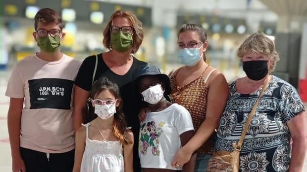 Cecile, la vuelta a Guinea desde Córdoba tras una operación y siete meses de convalencia