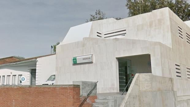 Suspenden la actividad presencial en el centro de salud de Cartaya por un brote de coronavirus