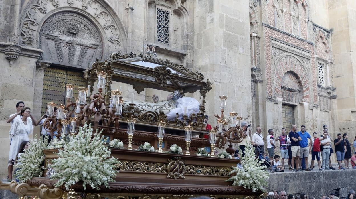 La Virgen del Tránsito, durante la procesión del 15 de agosto de 2019