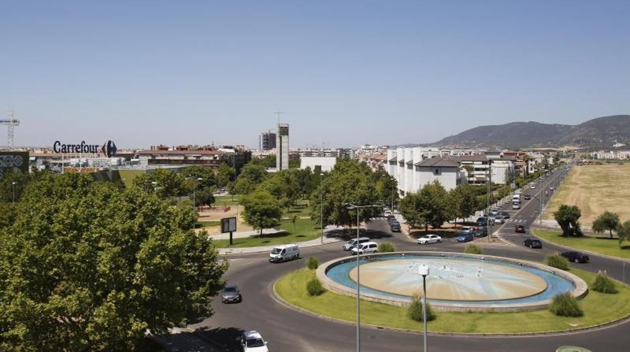 Aspecto actual de la Glorieta de Santa Beatriz, donde termina el nuevo tramo de la Ronda Norte