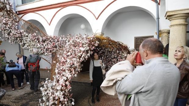 Flora Córdoba 2021 | Inés Urquijo, Nuria Mora y el colectivo Tableau, primeros artistas confirmados