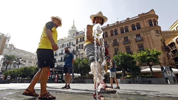 El tiempo en Córdoba| El calor se modera hasta los 35 grados de máxima con avisos de tormenta
