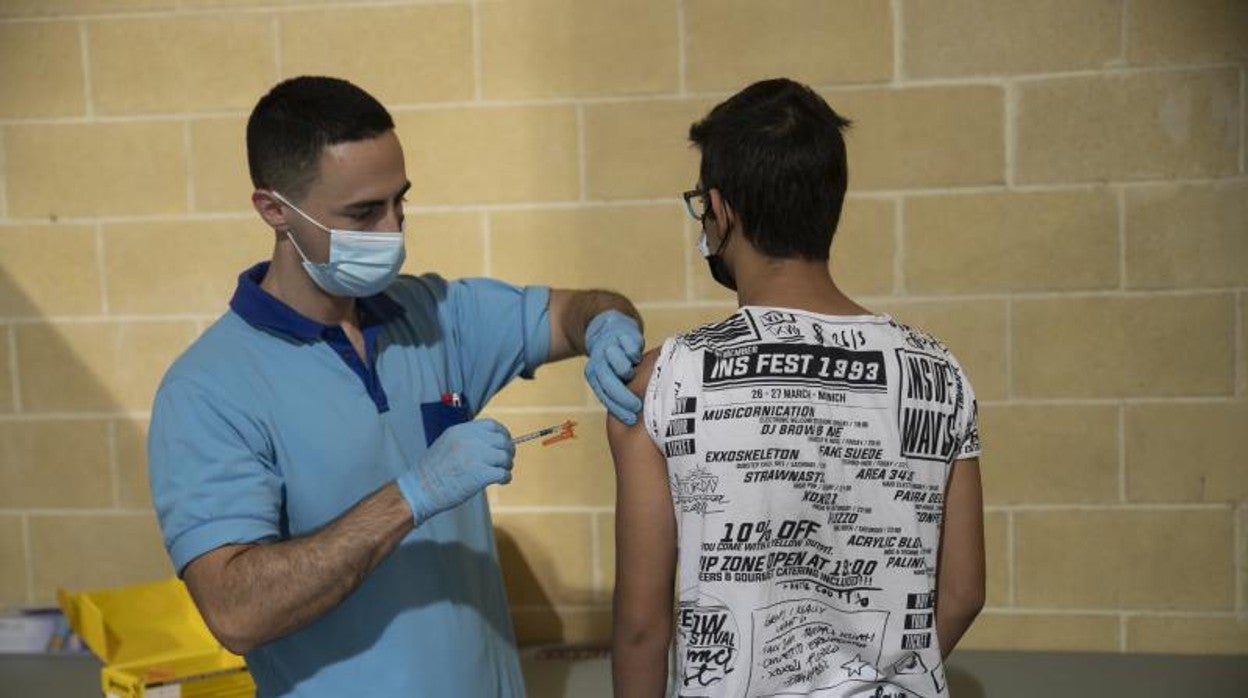 Vacunación contra el Covid en un centro deportivo cordobés