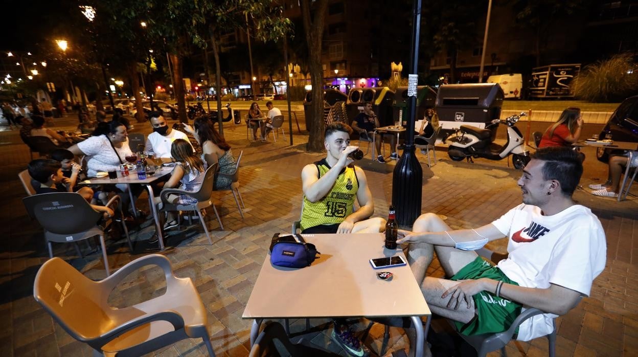 Terrazas en las calles de Córdoba