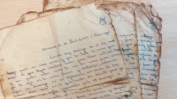 Una historia de amor entre basura: encuentran una carta en Málaga escrita por un soldado a su novia en 1974