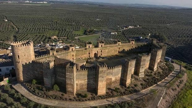 Burgalimar, el encanto del segundo castillo más antiguo de Europa