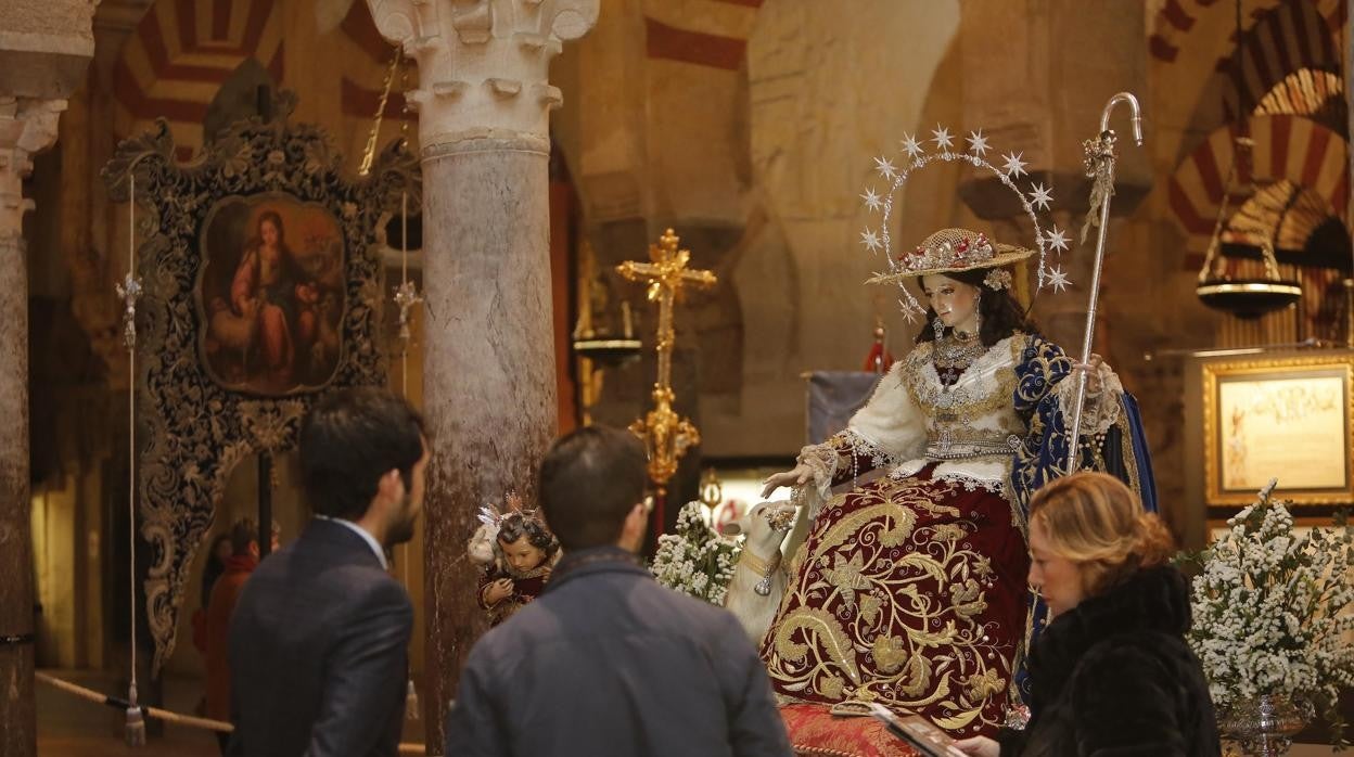 La Divina Pastora de Capuchinos, que saldrá el sábado 18 por las calles de Córdoba