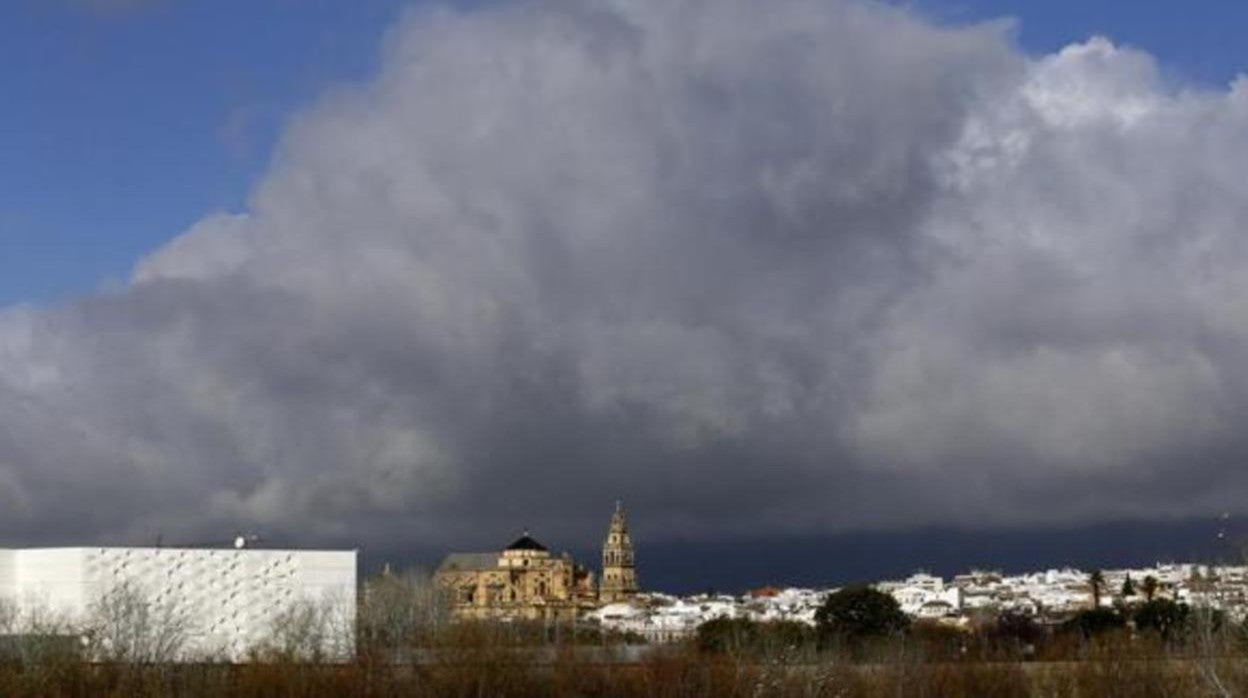 Los cielos estarán cubiertos este lunes en Córdoba