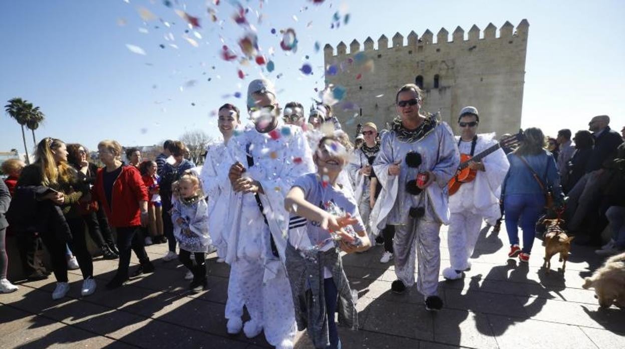 Pasacalles de Carnaval el 23 de febrero de 2020; fue una de las últimas grandes fiestas con público antes de la pandemia