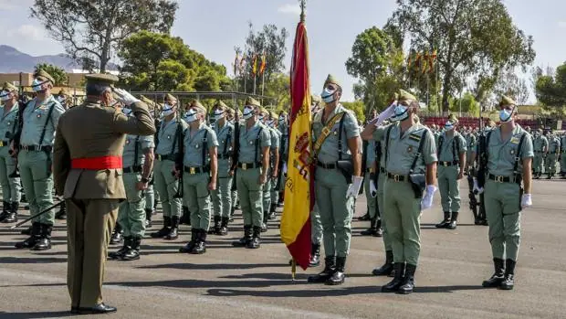 La Legión conmemora el 101 aniversario de su fundación con una parada militar en Almería