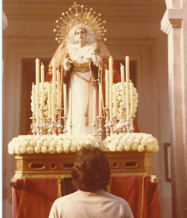 El viejo rosario de mayo de la Virgen de los Desamparados por las calles de Córdoba